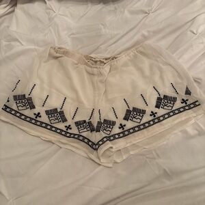 Embroidered Cream Women's Shorts